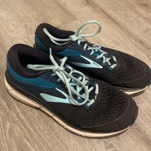 Black and blue Brooks athletic Running sneakers